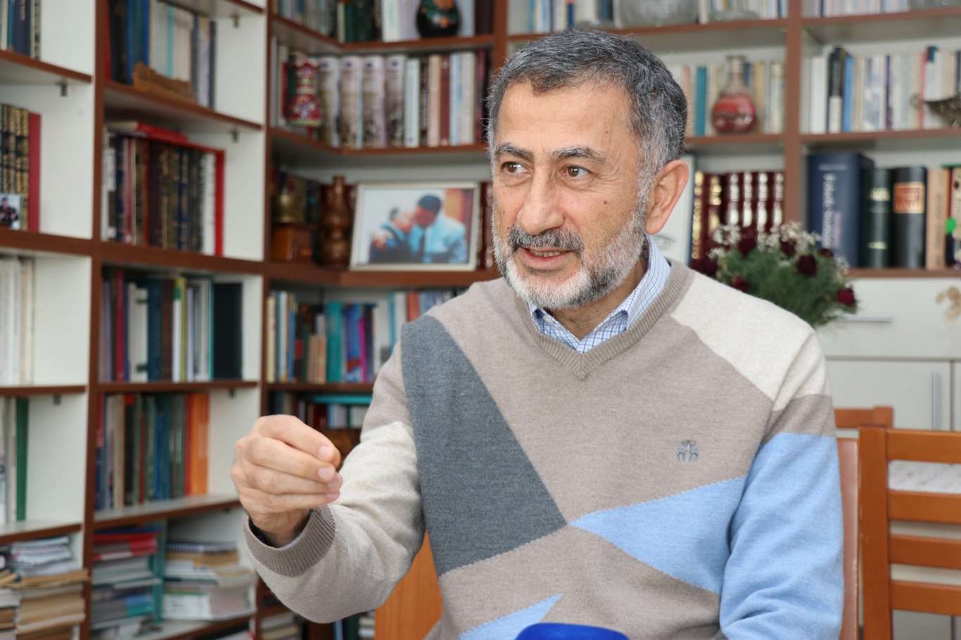Emekli Albay Ay: "ABD'de eğitim alan subaylar Türkiye'de darbelerin içerisinde yer aldı" Emekli Albay Ay: "ABD'de eğitim alan subaylar Türkiye'de darbelerin içerisinde yer aldı"